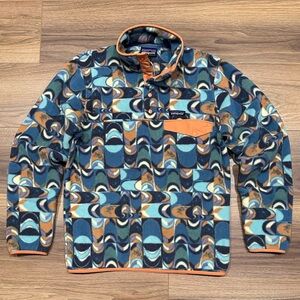 NEW Patagonia Lightweight Synchilla Snap T Swallowtail Geo:Still Blue Size Small